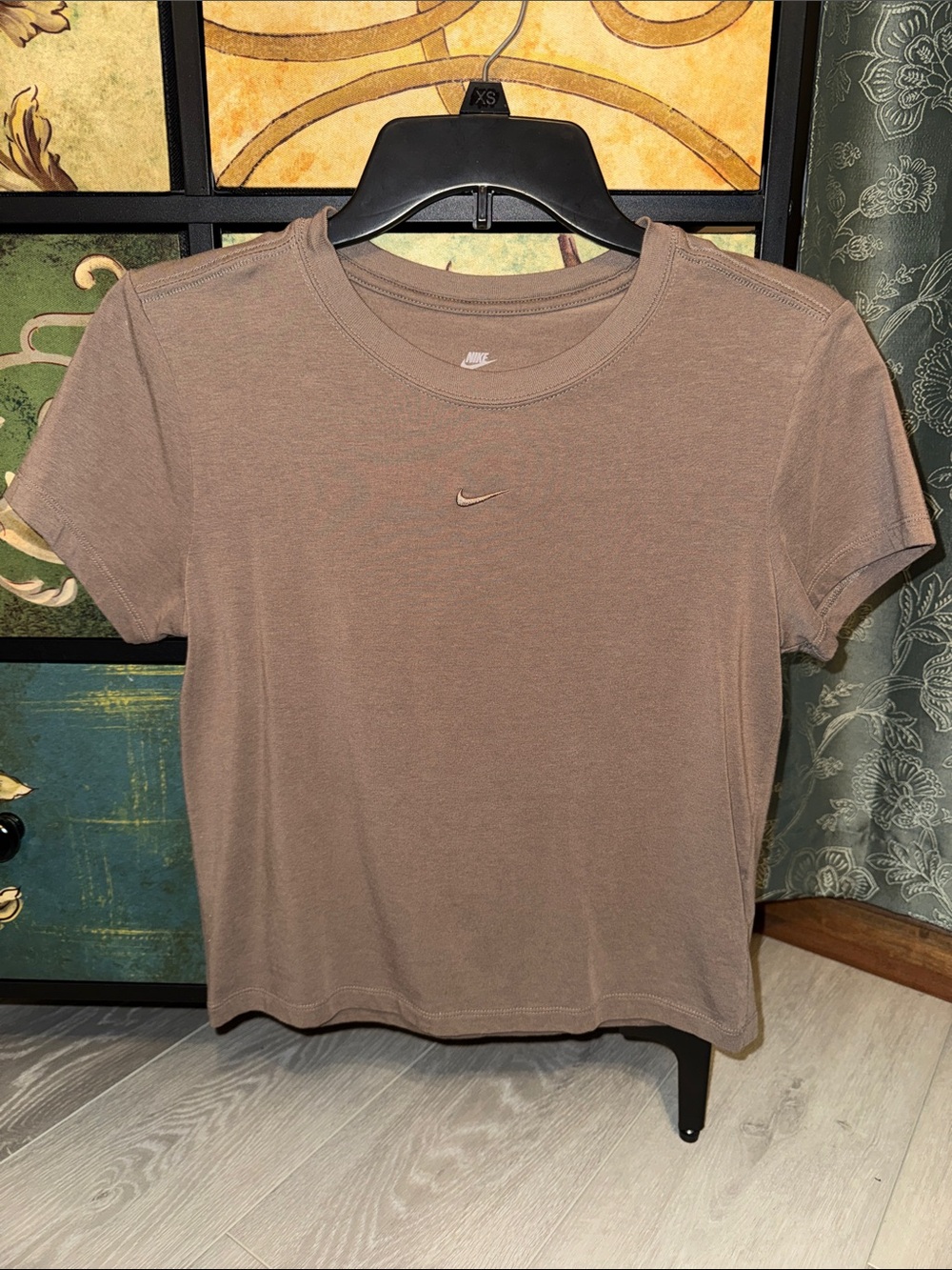 Nike Women's Taupe Short-Sleeve Crewneck Tee